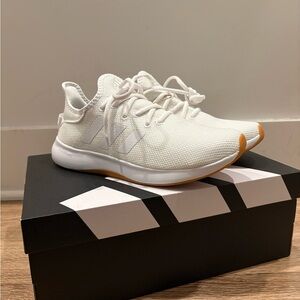 NWT Adidas Cloudfoam Pure SPW White Sneakers